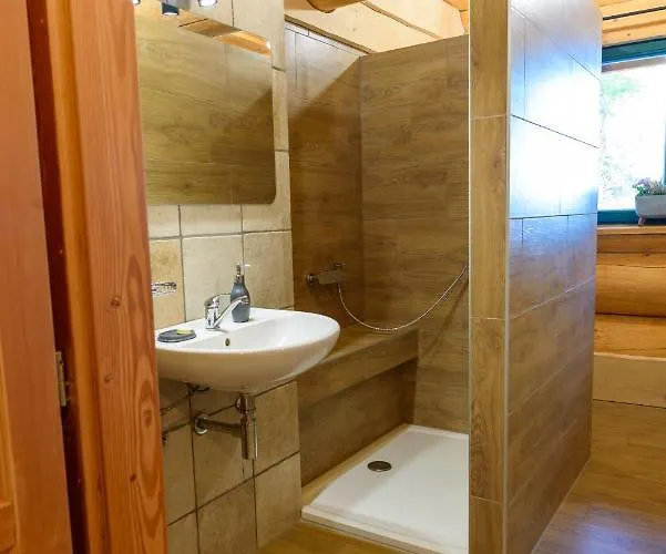 Srub Kvetonov Feriehus *